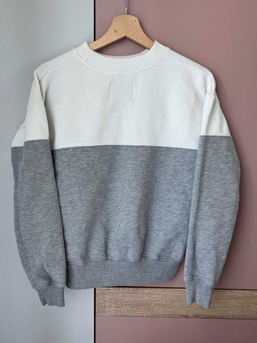 Szaro-biała bluza przez głowę z napisem, Pull&Bear - S