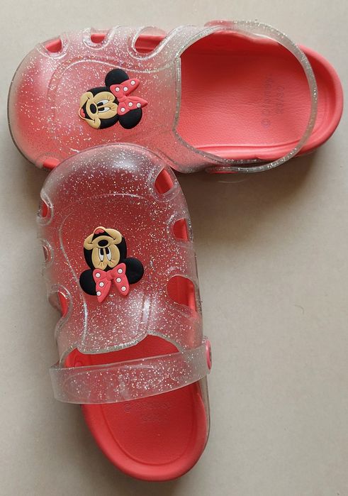 Sandálias de praia Minnie