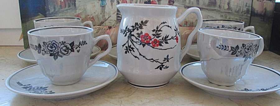 Кофейный сервиз, чашки с блюдцами, сливочник. Барановка