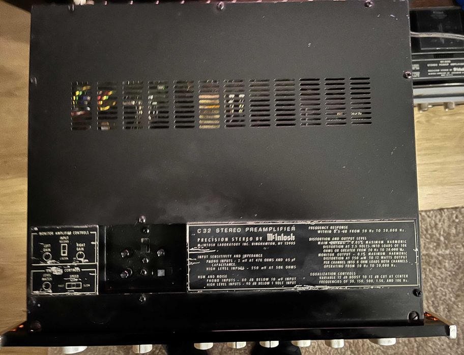 Préamplificador McIntosh C32