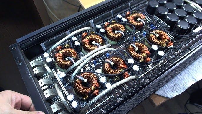 Автомобильный усилитель