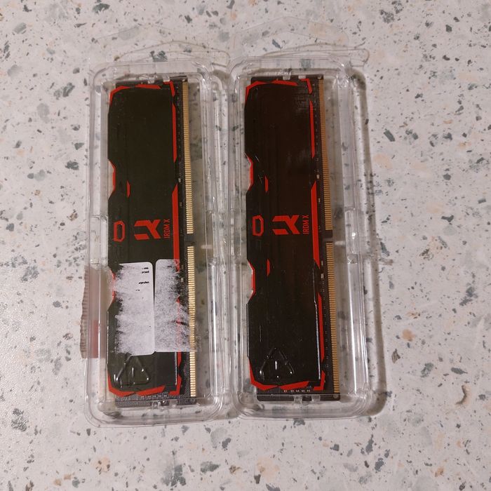 Pamięć GoodRam IRDM X, DDR4, 32 GB, 3200MHz, CL16