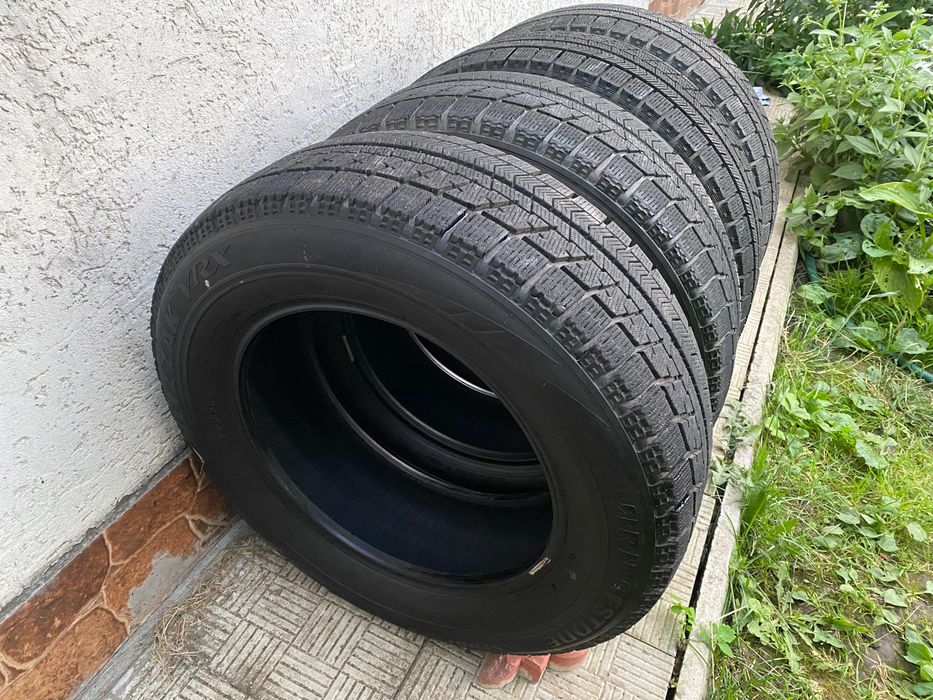 Шини Bridgestone r15 зима