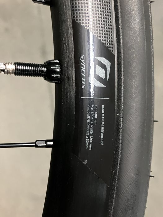 Bundle Rodas e Pneus disco Estrada/Gravel