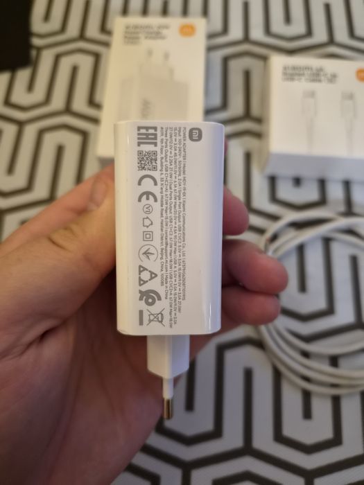 Продам зарядний адаптер Xiaomi 90w та плетений  зарядний кабель з підтримкою 120w