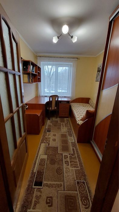 Продаж 4-кімнатної квартири