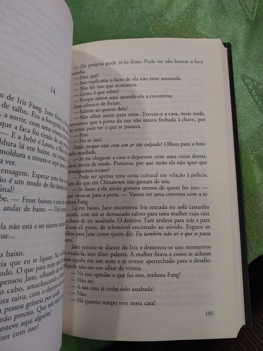 Rapariga Silenciosa. Portes incluídos