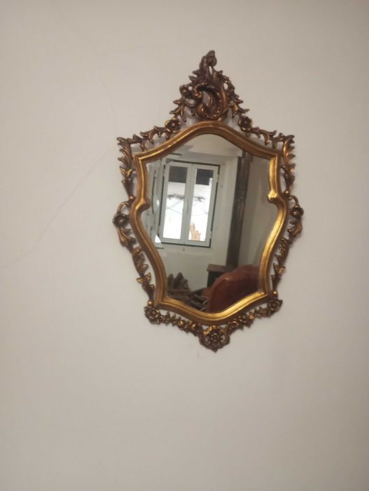 Aparador e espelho em bronze