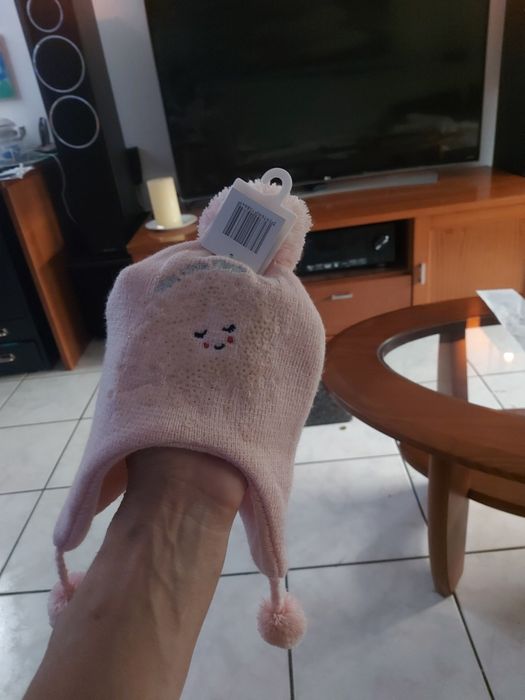 Touca mais babete para menina