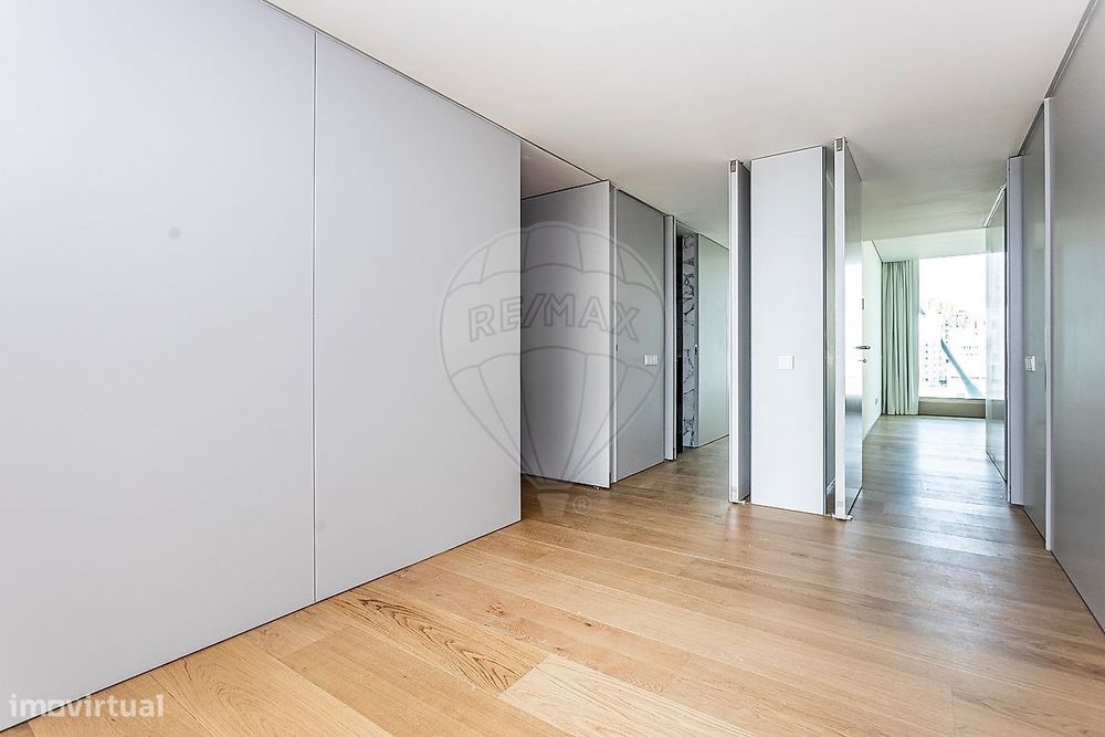 Apartamento T4 para venda