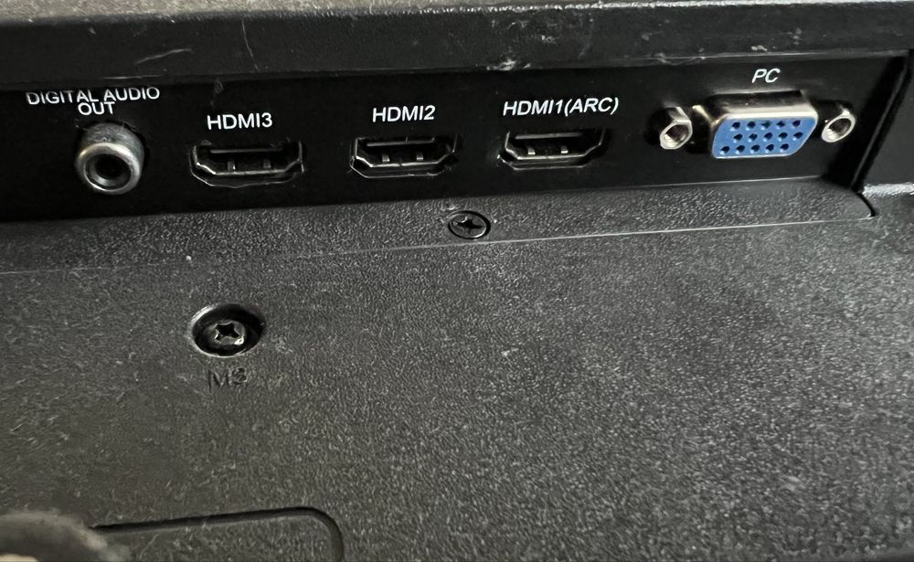 Bravis Led-43E600 +T2