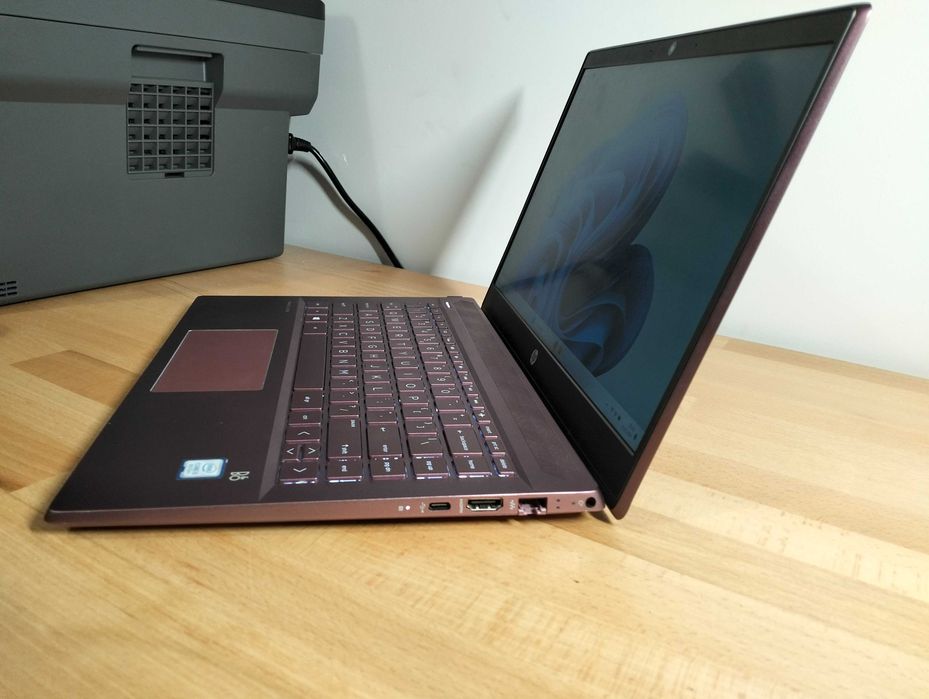 Laptop HP Pavilion 14 Intel(R) Core(TM) i3-8145U