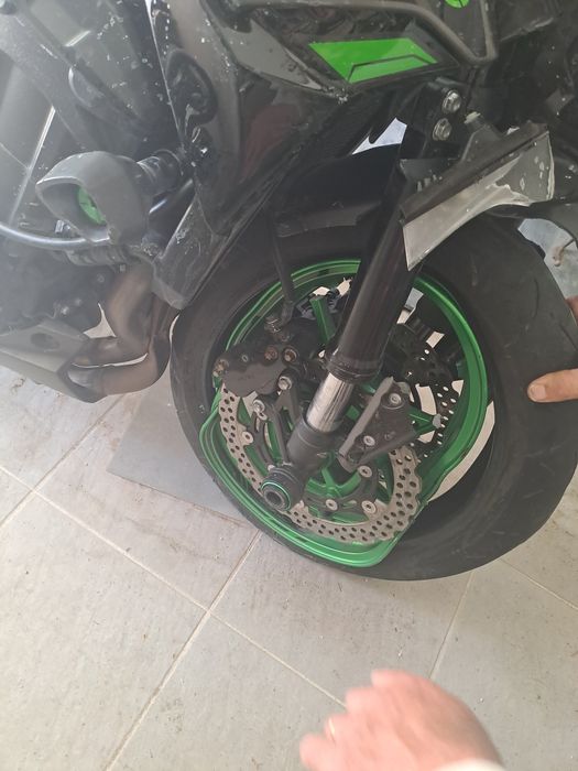 Z900 acidentada