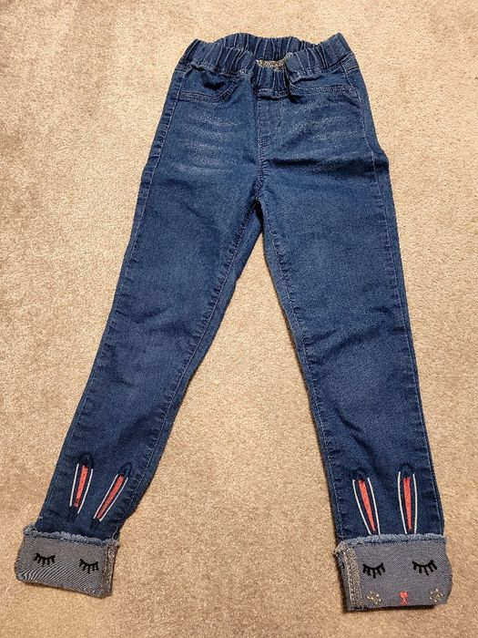 Spodnie 116 z zajączkiem