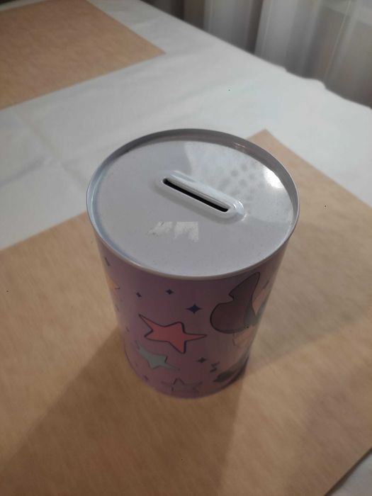 Piękna, metalowa skarbonka Stitch, nie używana
