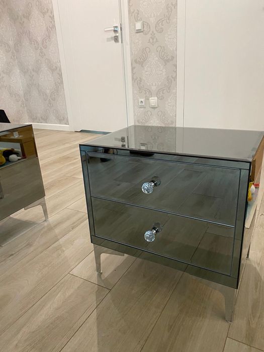 Stolik nocny lustrzany, glamour, grafit.