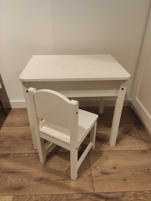 Stolik i krzesełko dla dziecka Ikea Sundvik
