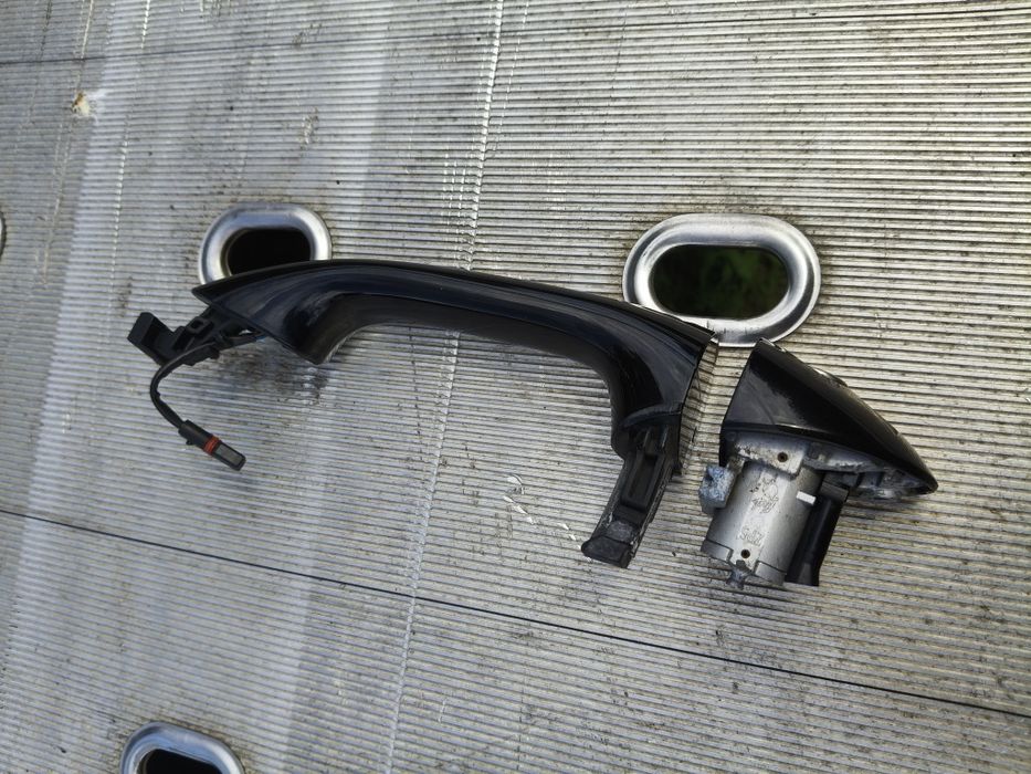 Mercedes R klasa w251 ml w164 lewa klamka kierowcy a1647.600.370 Europ