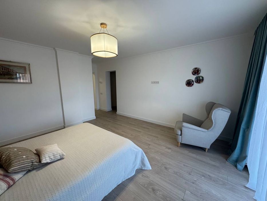 Продається двоповерховий сучасний житловий будинок в Коломиї