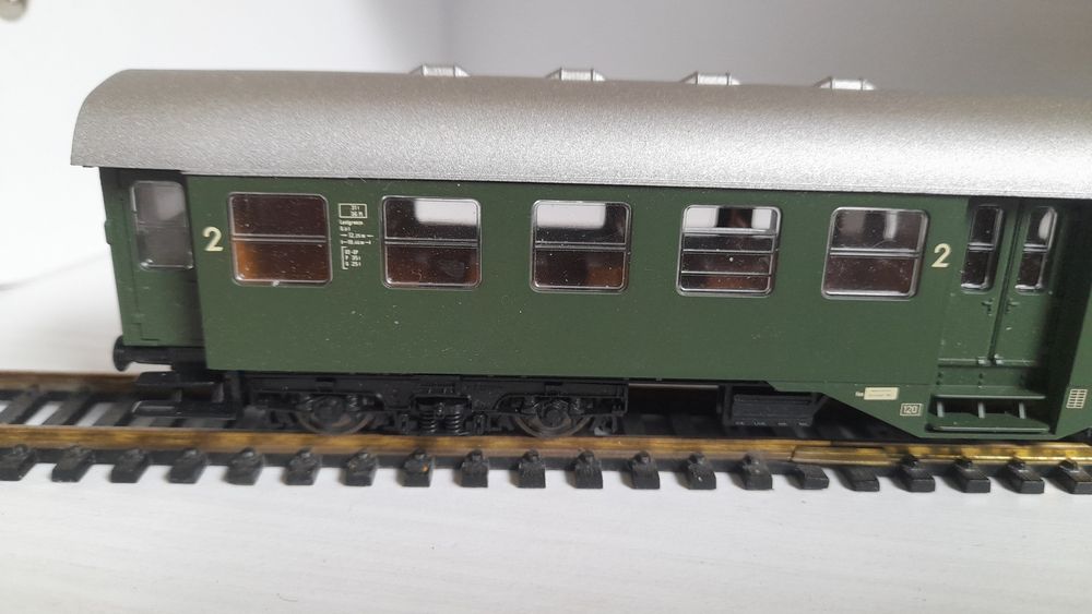 Ж.д модели  пассажирский  вагонов  Roco, 1/87 НО Piko