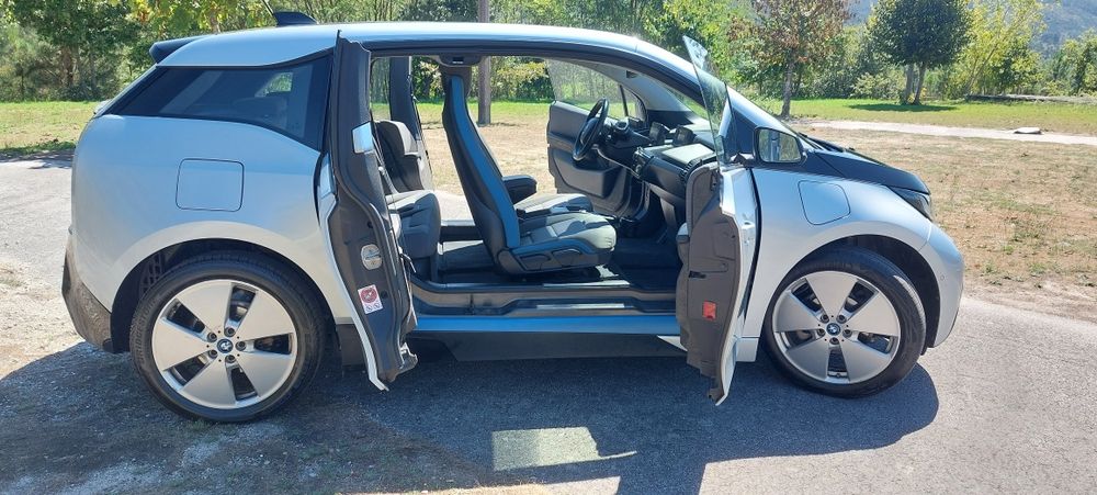Bmwi3 +REX 60AH  excelente