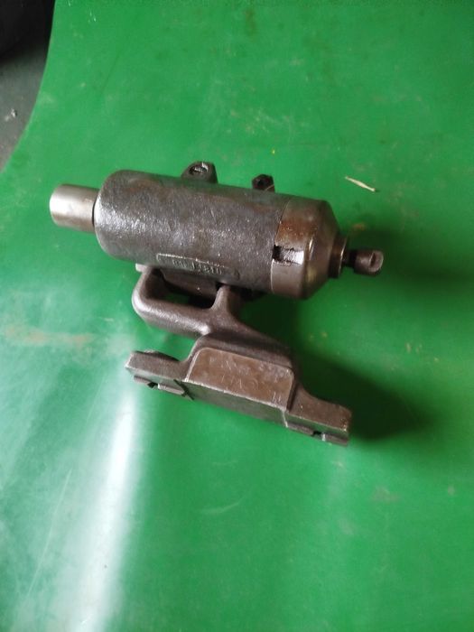 stary osprzet do szlifierki narzedziowej