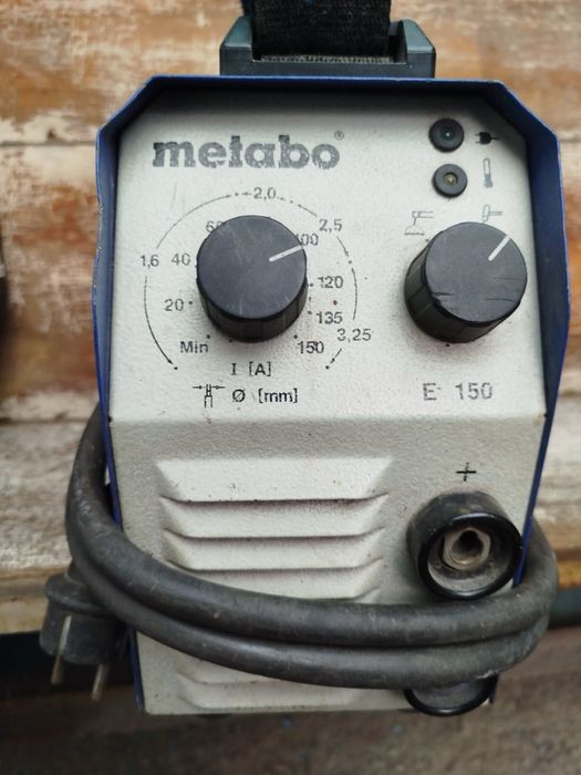 Продам сварочный аппарат Metabo