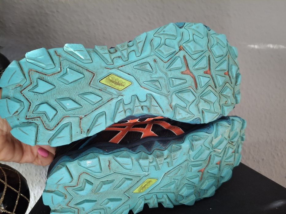 Asics  Gore-Tex  buty trailowe damskie 38