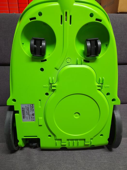 Aspirador Polti com filtro de água