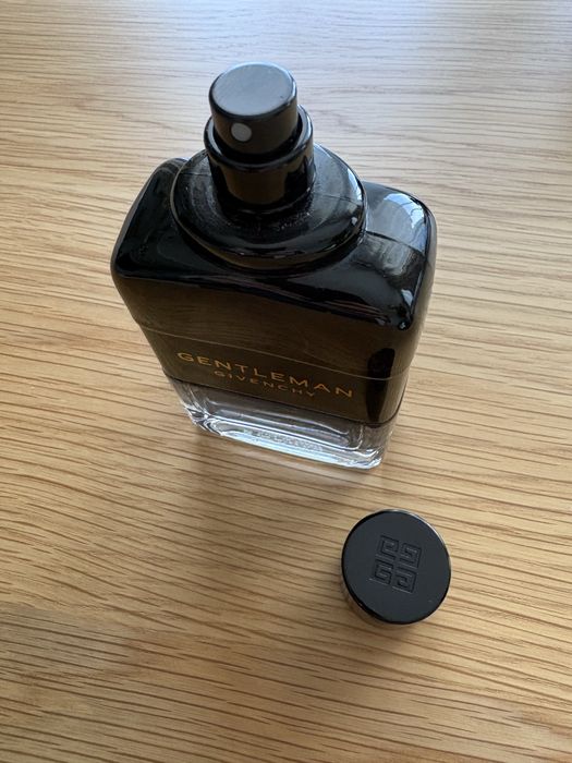 Givenchy Gentleman flakon flakonik po perfumach 100ml