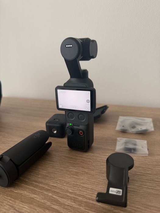 DJI Osmo Pocket 4