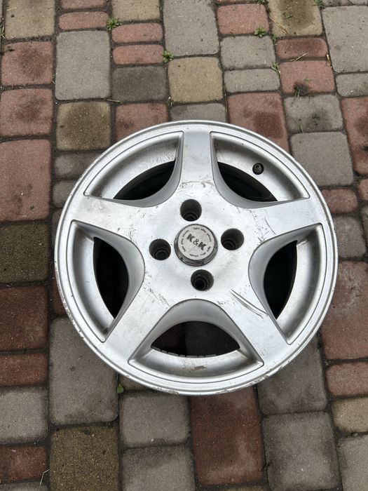 Продам диск на Чері Амулет