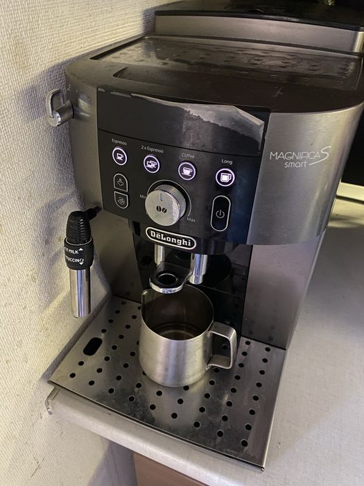 Кавомашина DeLonghi Magnifica S Smart