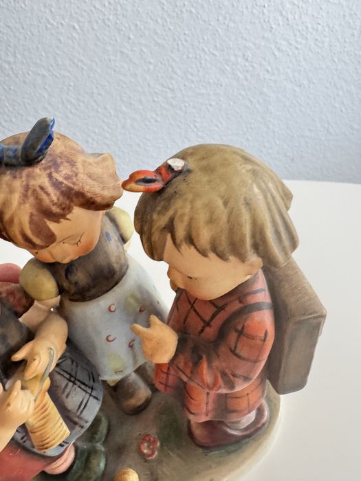 3 porcelanoqw figurki Goebel