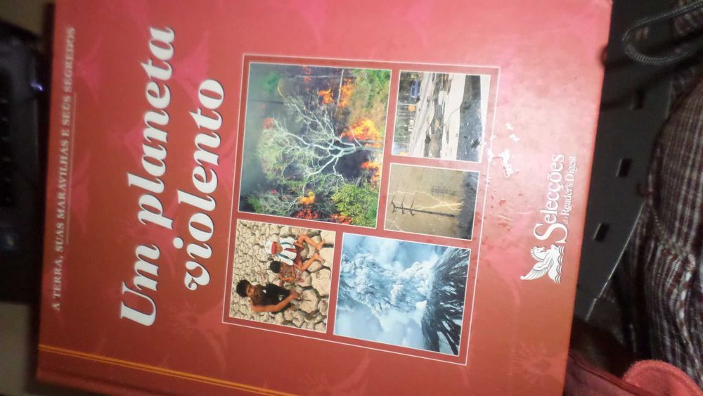 Vários livros das selecções / A4