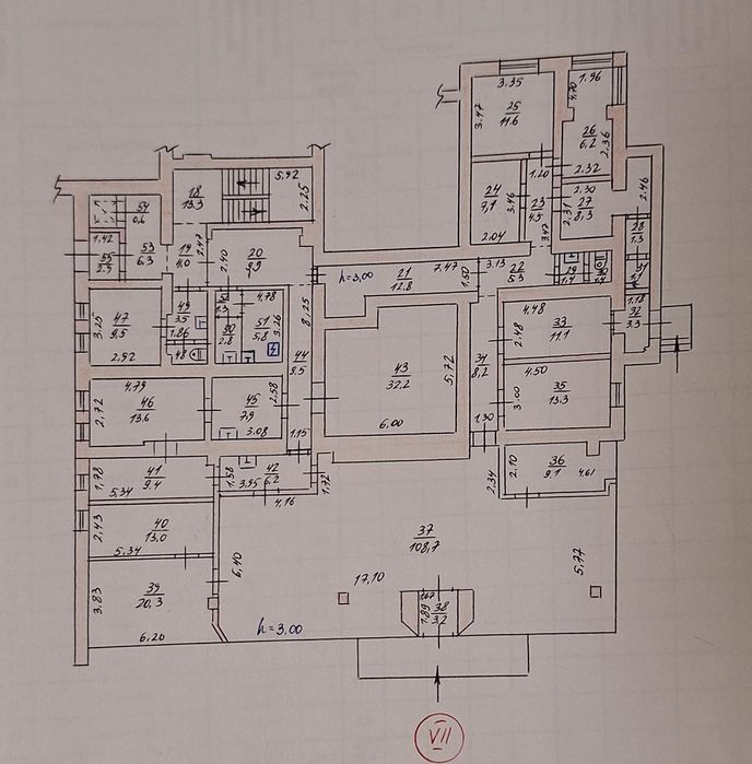 Масштабний простір 600+ м² на Бабурці: рішення для вашого проєкту
