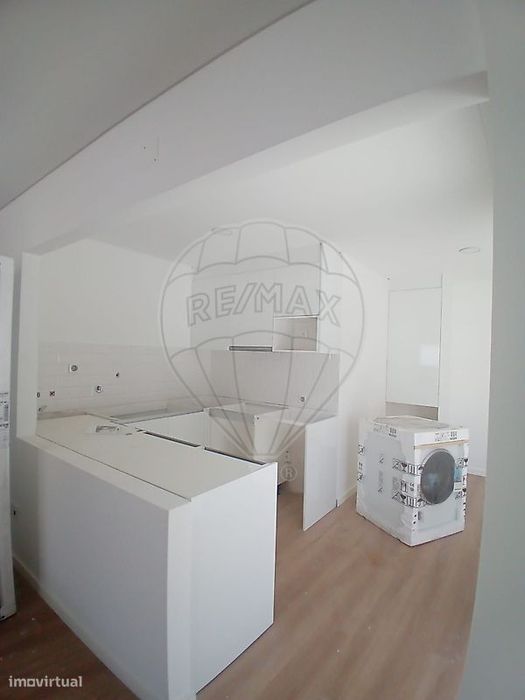 Apartamento T2 para venda — São Martinho do Porto, Leiria