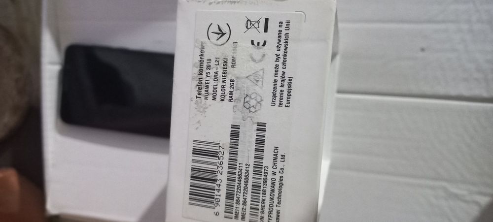 Продаю телефон HUAWEI Y5