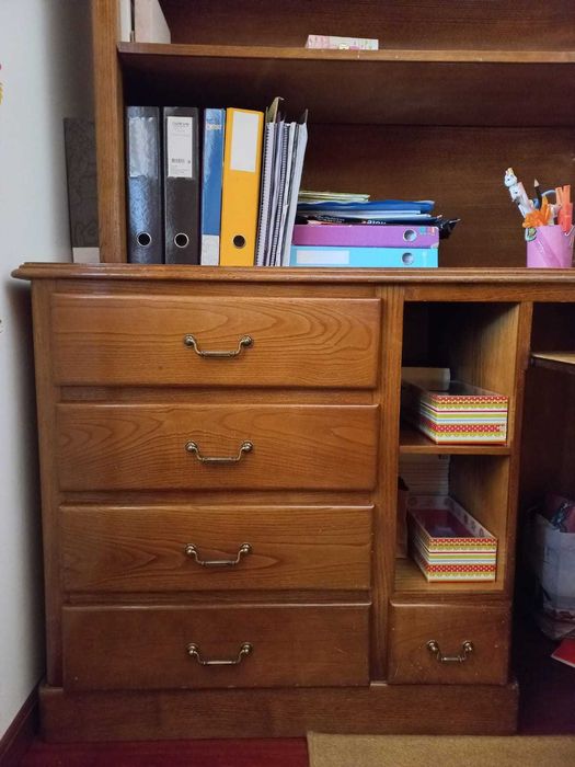 Móvel de Secretária, prateleiras e gavetas