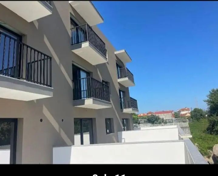 T1 FAMALICÃO  c/luz e água