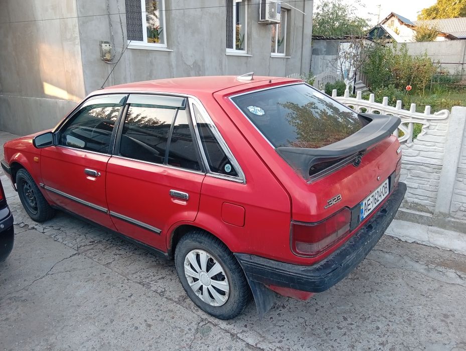 Продам авто Мазда 323