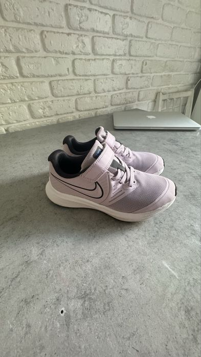 Кроссовки Nike для девочки