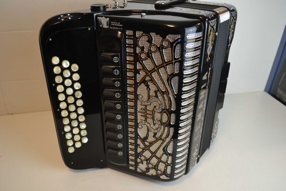 Concertina Lemania 5 Voz Com Mala