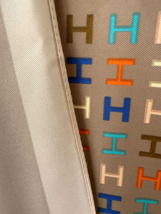 Новинка шовкова хустка в стилі Hermès 90x90 см