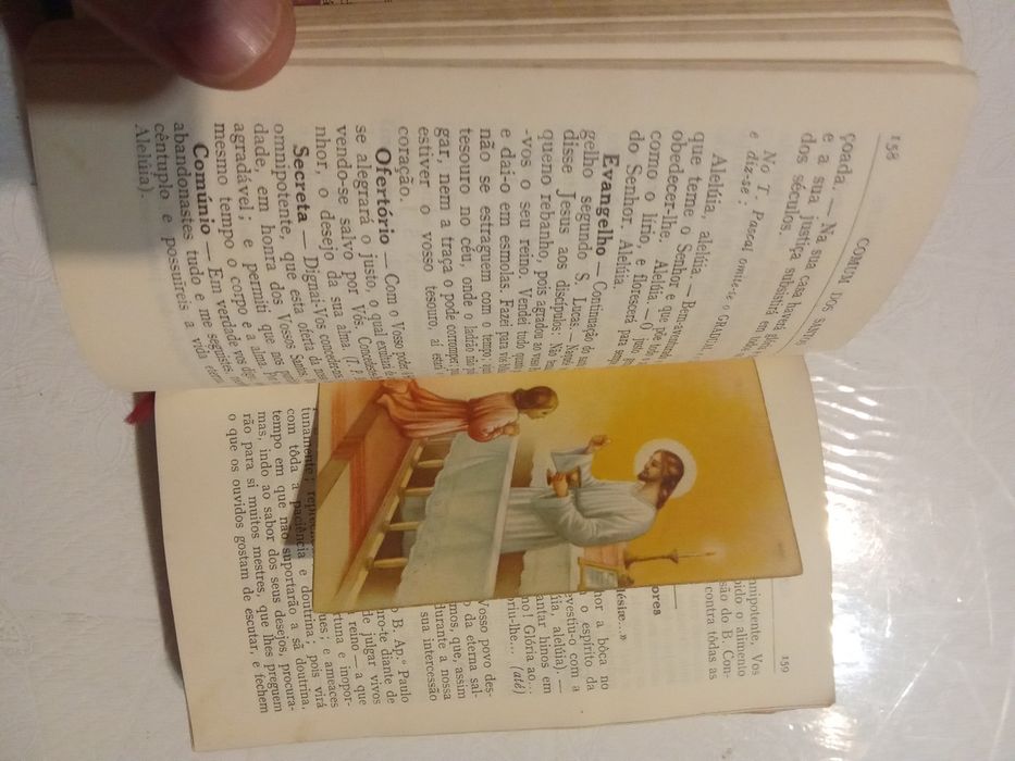 Missal romano quotidiano, com pagelas