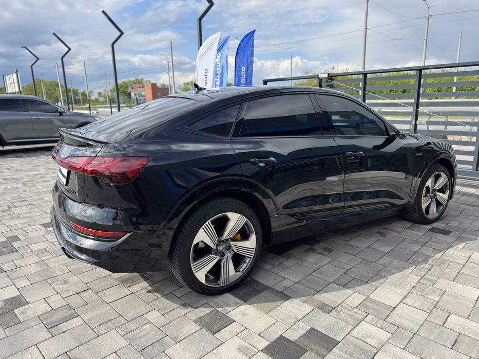 Audi e-tron 2020 freshauto