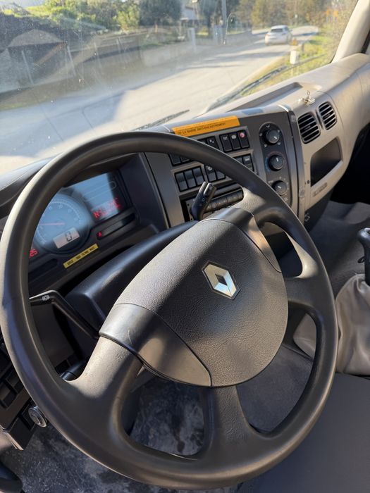 Camião kerax com Ampliroll e grua