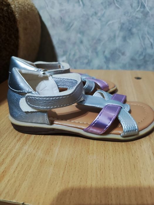 Босоніжки дитячі 24 розміру