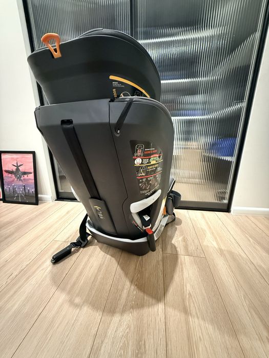 Дитяче автокрісло Chicco MyFit