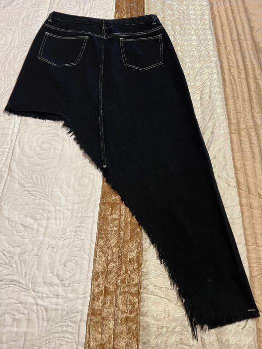 Mini saia de ganga sarjada, efeito calça de um lado